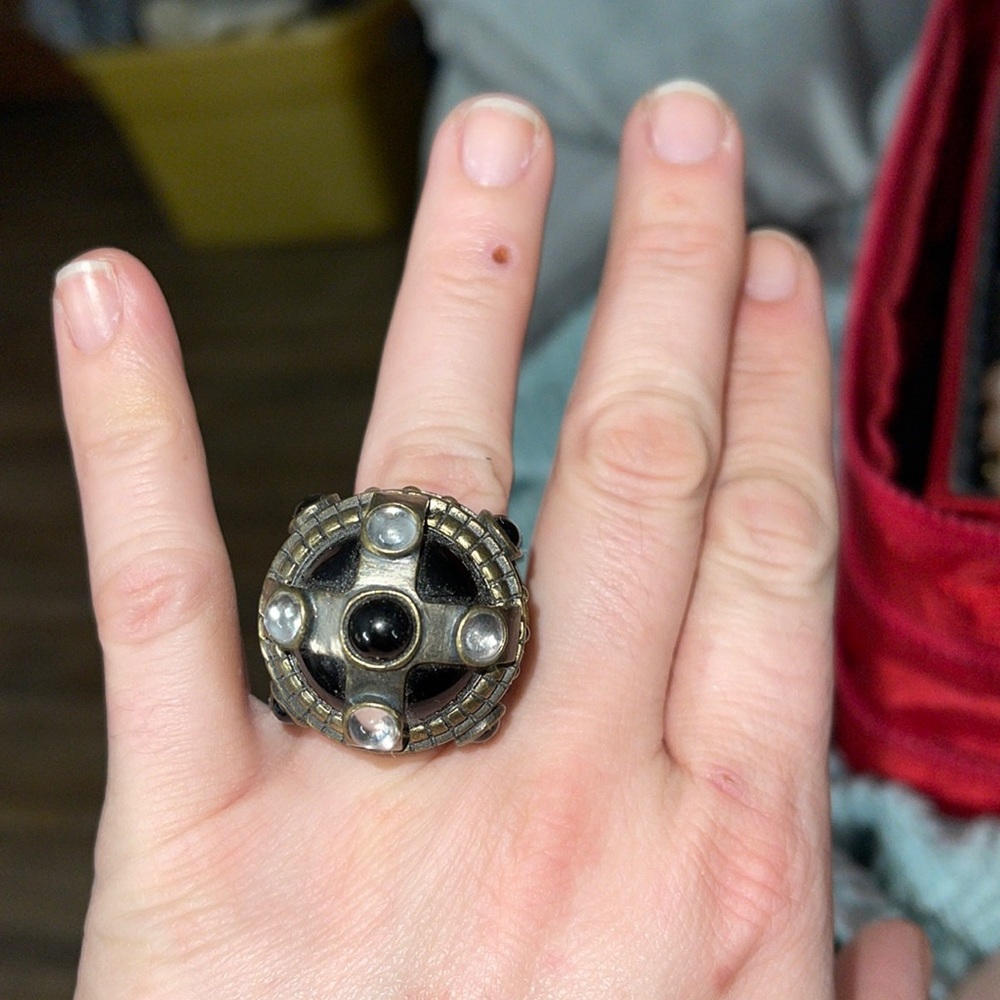 Rock and candy off Hsn big black stone ring new and cute size 7-8